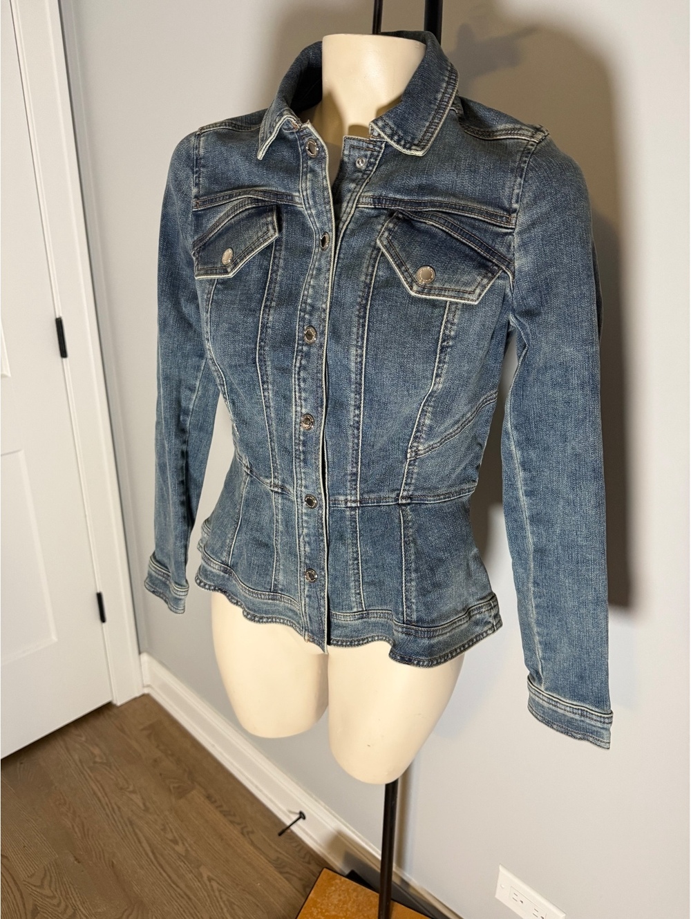White House Black Market Women's Denim Jacket XS